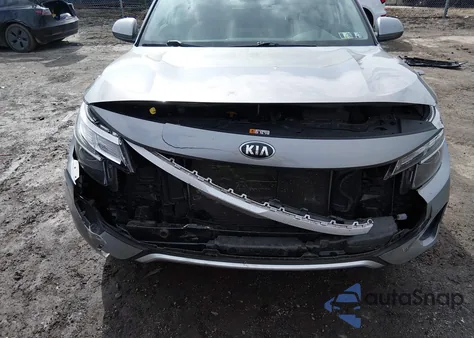 2021 Kia Seltos Lx z USA, uszkodzony, nr VIN KNDEPCAAXM7152830